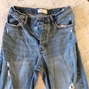 Abercrombie Dad Jeans size 28s